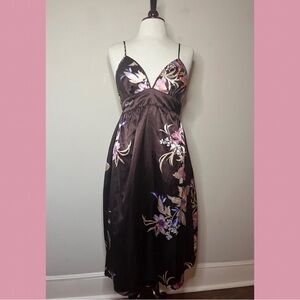 b. Split Girl Floral Dress